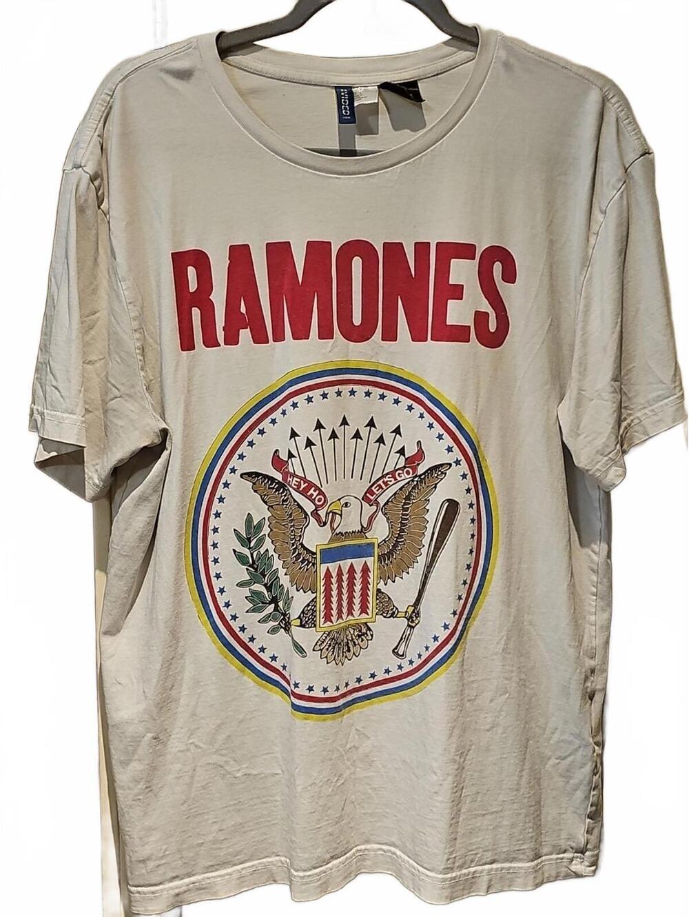 Ramones Shirt Short Sleeve Crew Neck Concert Shirt Band Tee White Punk Large